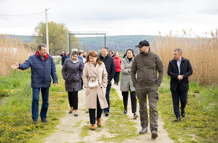 Field trip in the frame of a National Policy Dialogue to the big constructed wetland near Orhei in Moldova